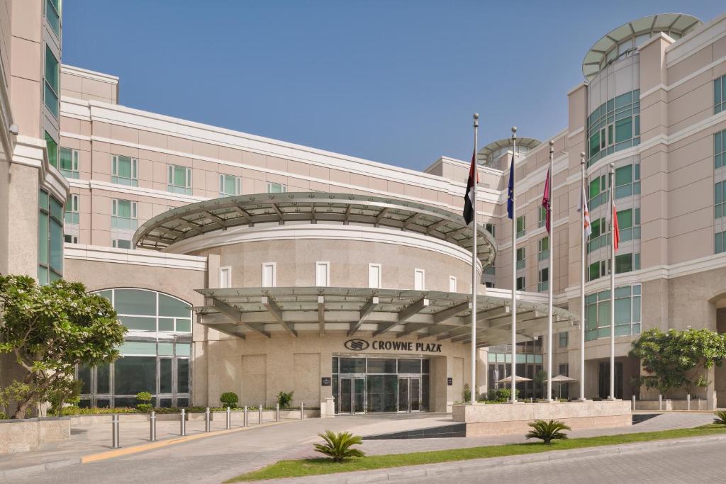 Crowne Plaza - Dubai Jumeirah by IHG Image