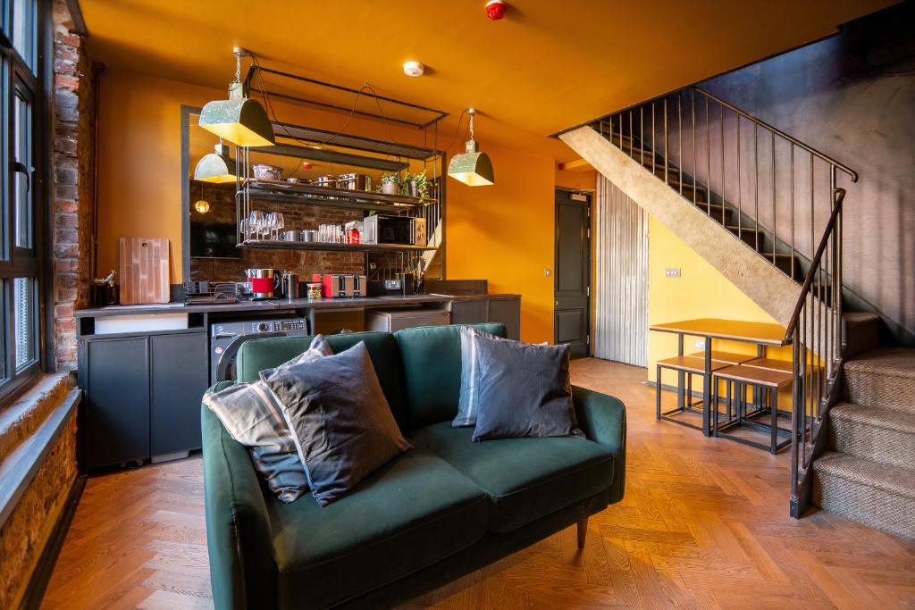 Rooms by Green Room 3