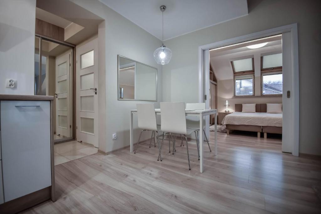Apartamenty na Wyspie - Zdrojowa 18 - Apartament z sypialnią - Parking 7