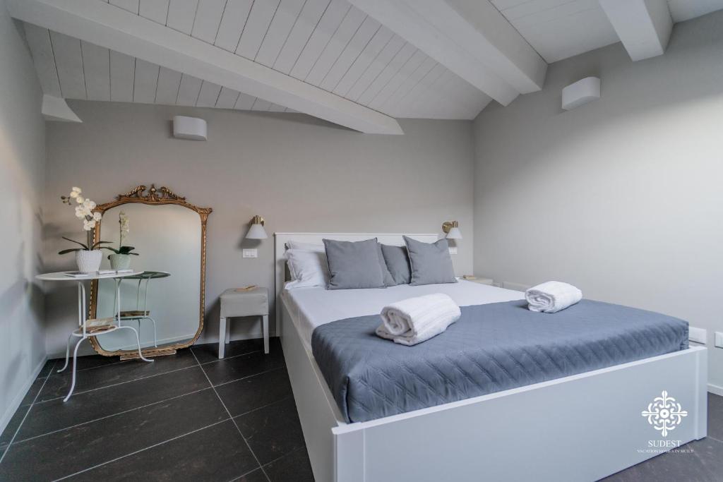Ortigia Charming Suite 3