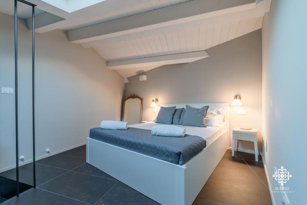 Ortigia Charming Suite 2