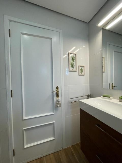OmniaX Apartment 4