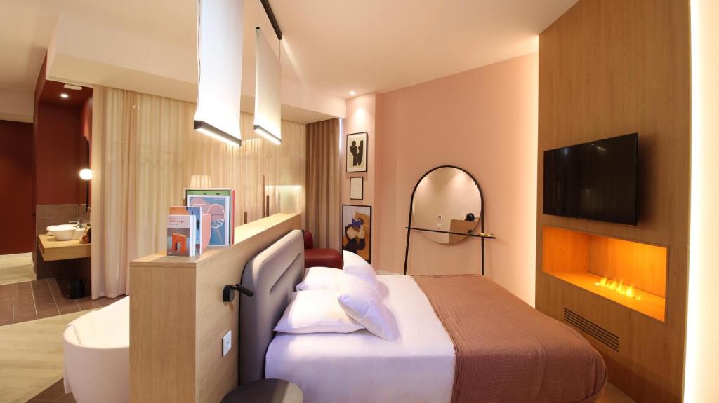 MiHotel Sala 8