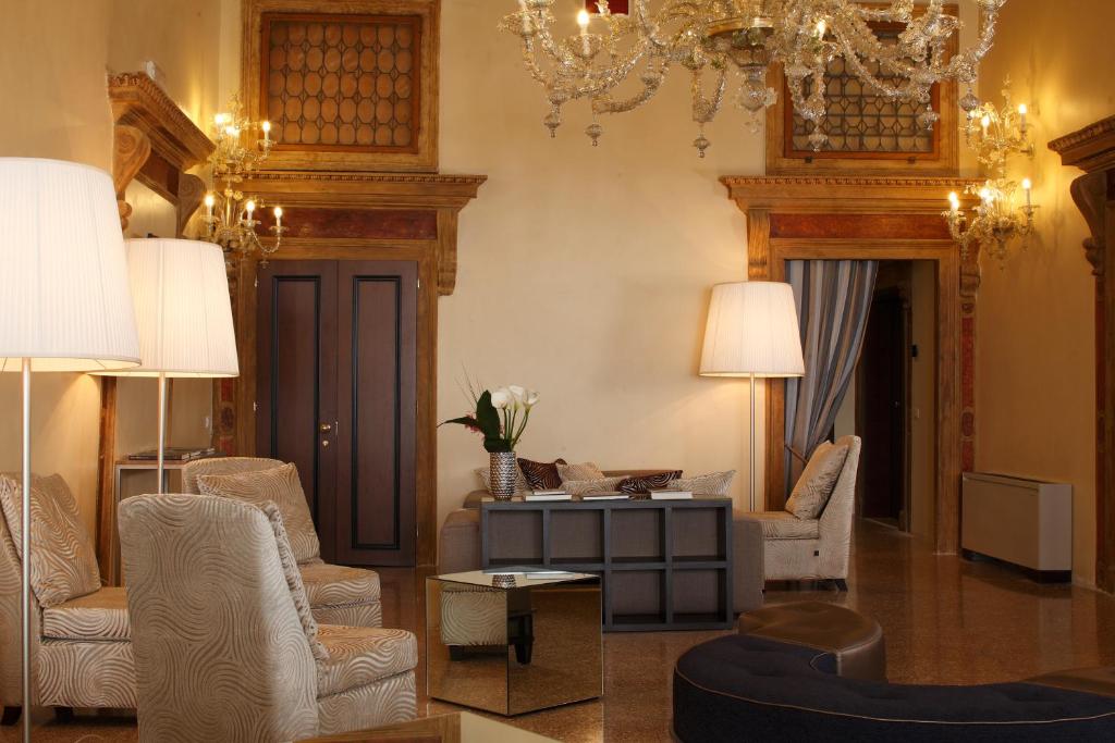 Arcadia Boutique Hotel Image