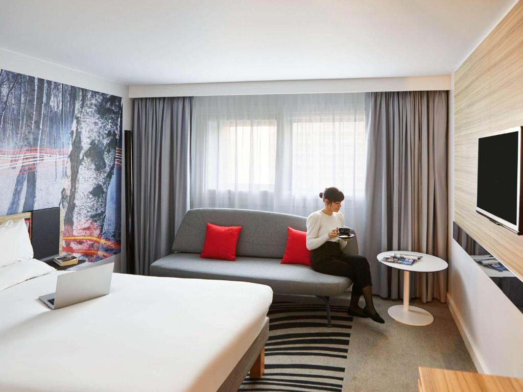 Novotel Birmingham Airport Terminal Building - NEC Image