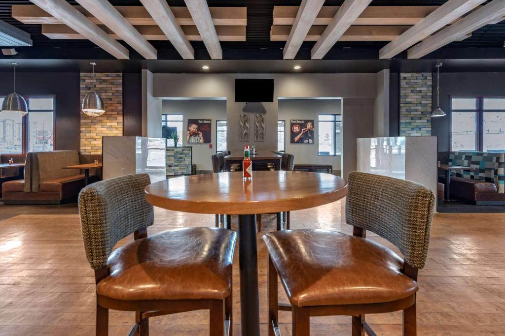 Best Western Premier Denver East Image