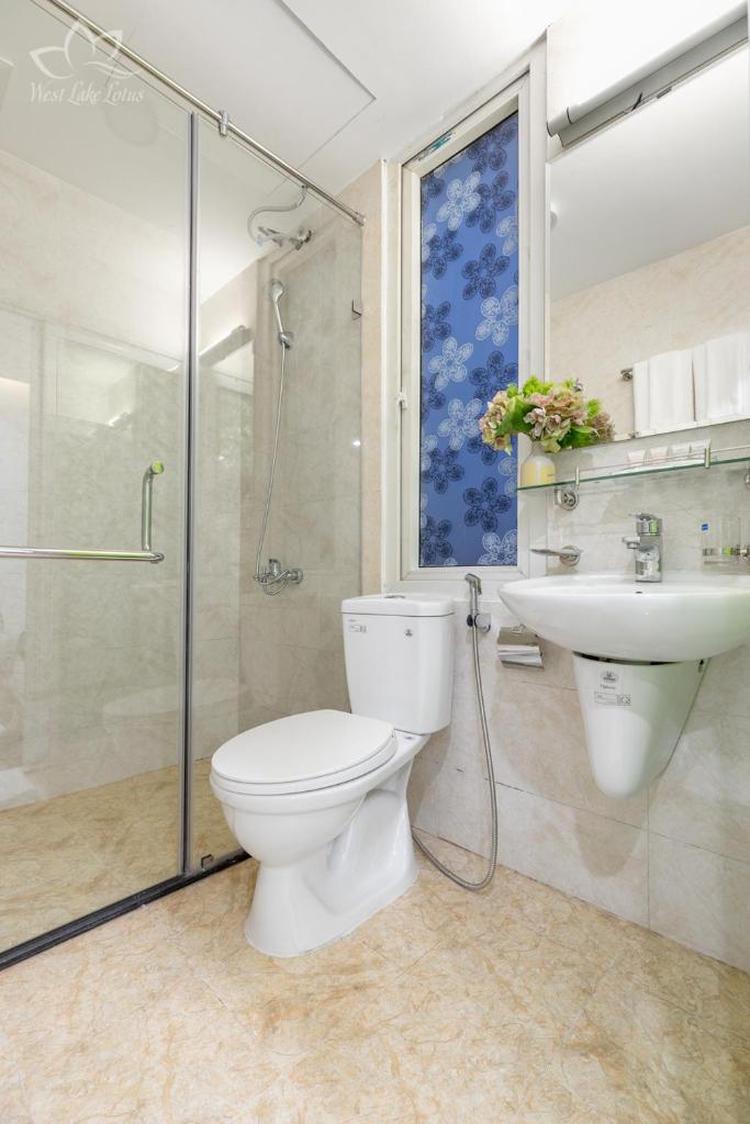 The Lakeview - West Lake Lotus Apartments