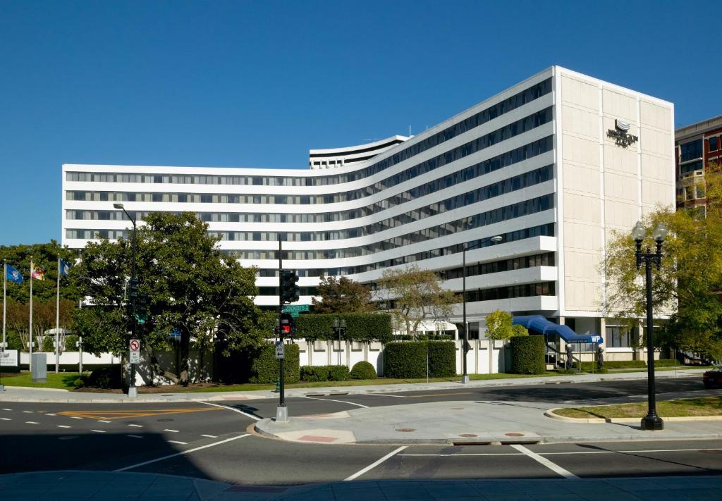 Washington Plaza Hotel Image