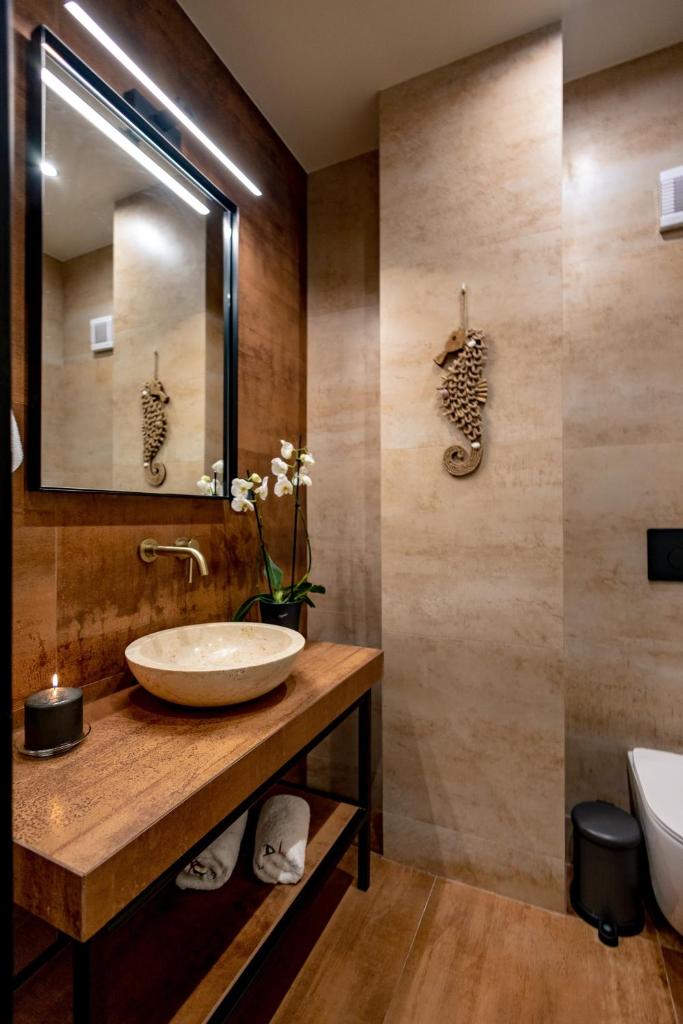 Triple A - Prime Location - Between Monastiraki & Syntagma Square-FREE Parking! 7