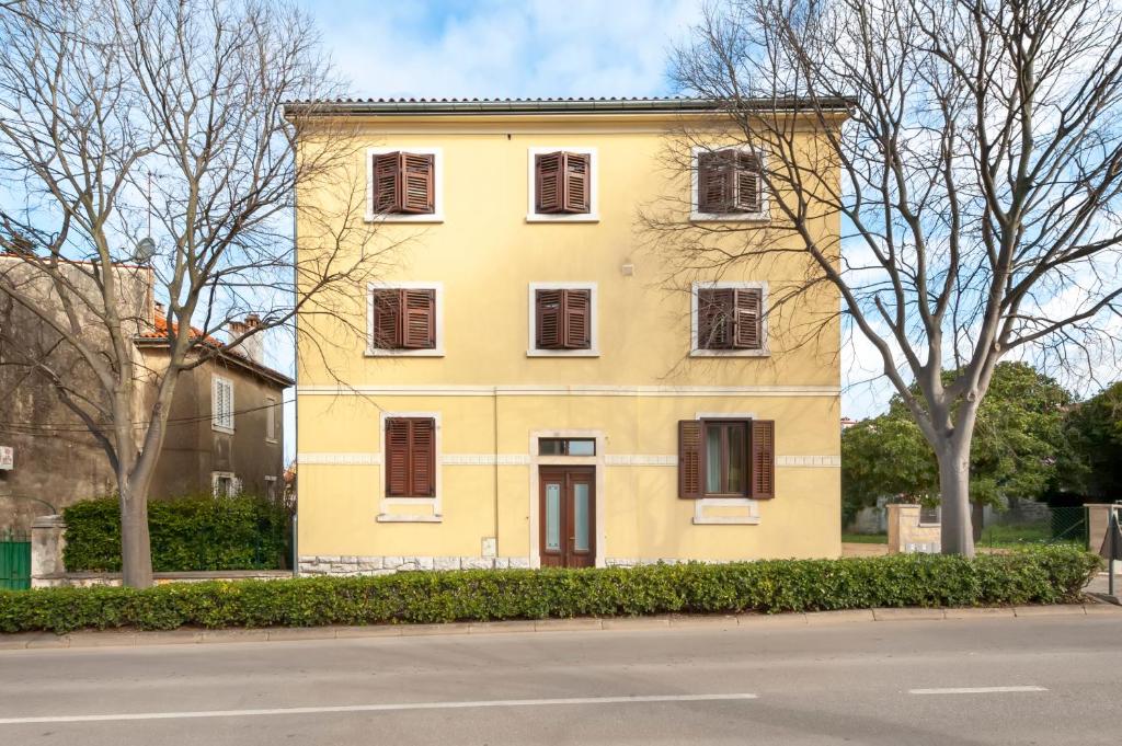Apartment Roze 6