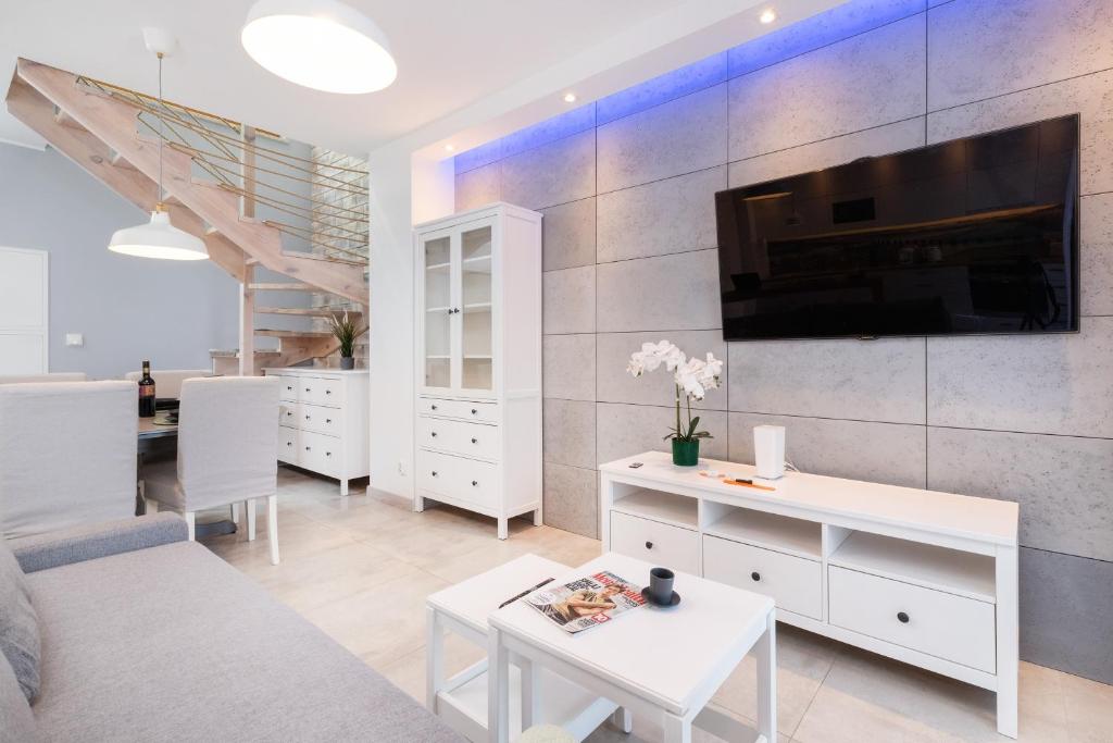 Batorego 7 Gdynia Premium Apartments with Parking by Noclegi Renters 5