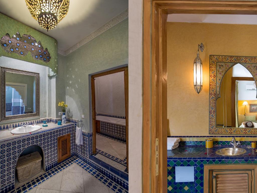 une salle de bain avec deux lavabos et un miroir dans l'établissement Riad Palais Sebban, à Marrakech