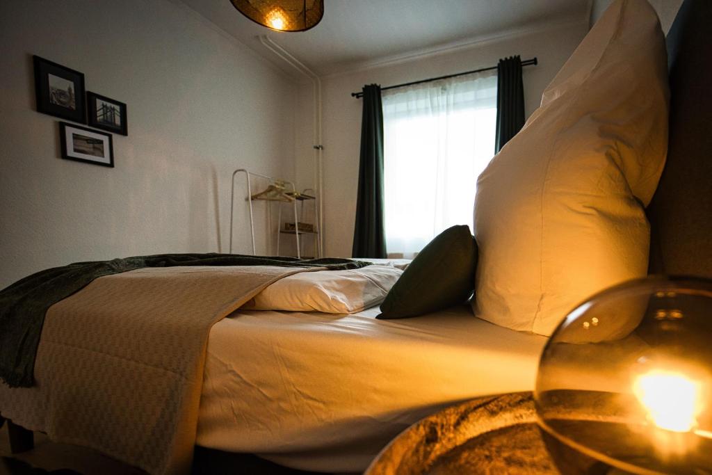 HejU - Parking - Kitchen - Netflix - Kingsize Bett 2