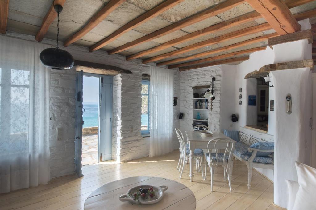 Elayio Houses 3