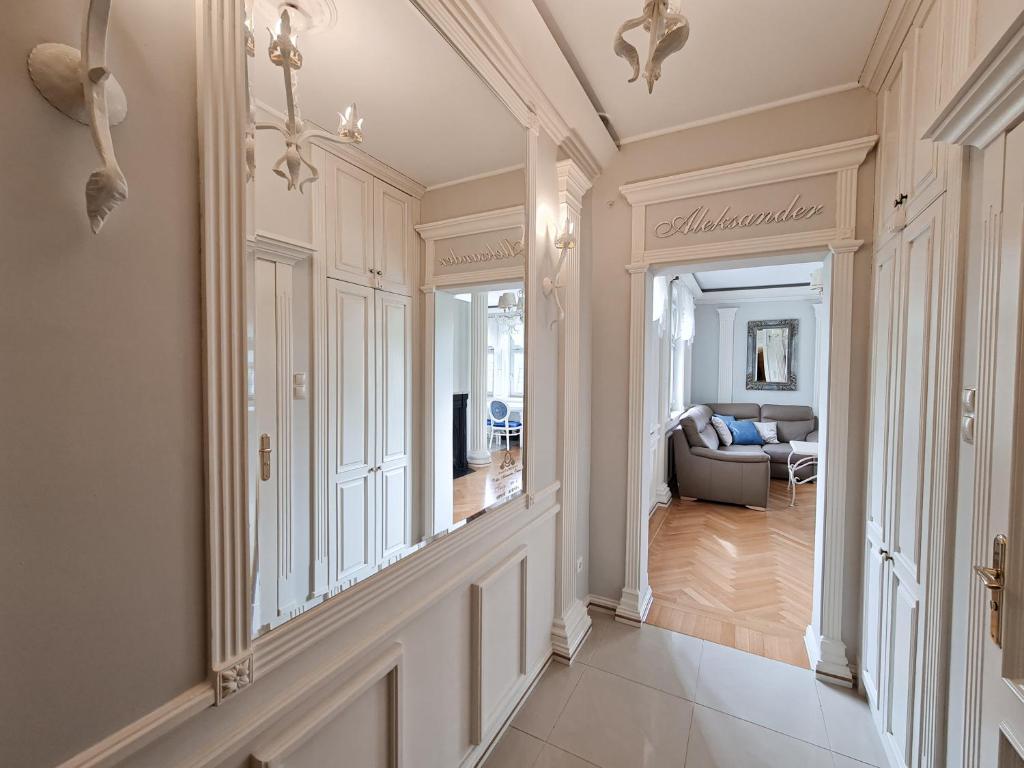 Aleksander Apartament PREMIUM Sopot ul Boh Monte Cassino z garażem 7