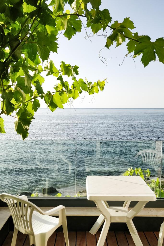 Beach Villa Varna - cosiness 4 meters from the sea 8