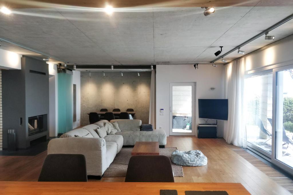 Beach Villa Varna - cosiness 4 meters from the sea 5