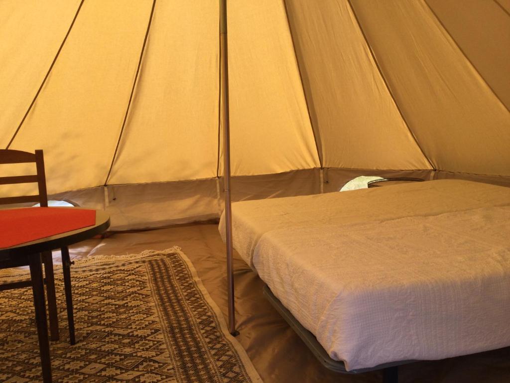 Photo de la galerie de l'établissement EcoCamping d Hacadour, à Mellionnec