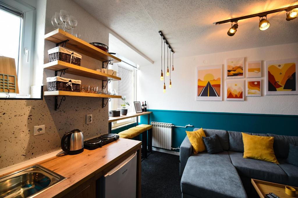 Cozy Bright Central 4