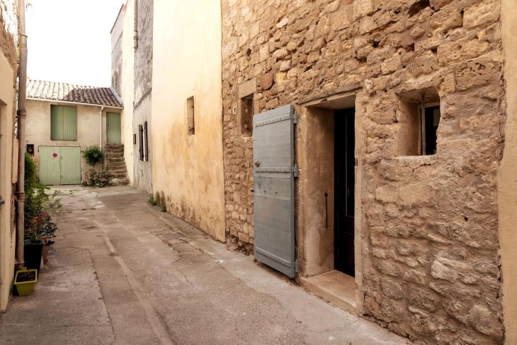 La Majorquine Arles Arènes 6