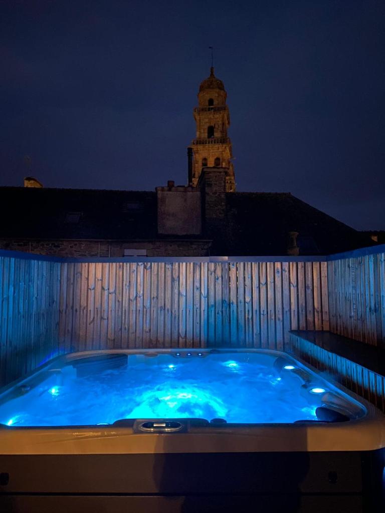 La Maison du Quai Triplex de charme 4 étoiles en hyper centre avec SPA 4