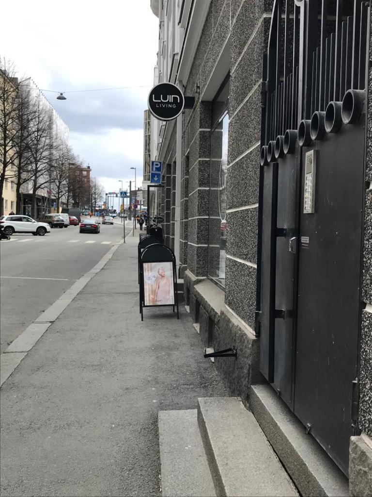 Aleksi Apartment 6