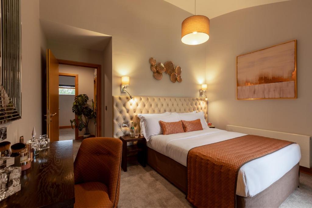 The Johnstown Estate Lodges 2