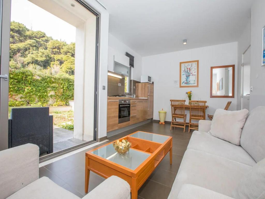 City Holiday Apartment 4