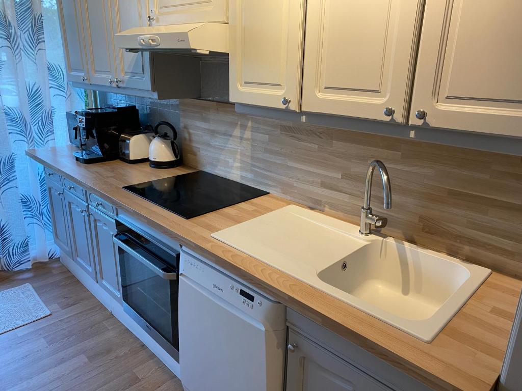 Saint Tropez Spacieux Appartement La Florida 6