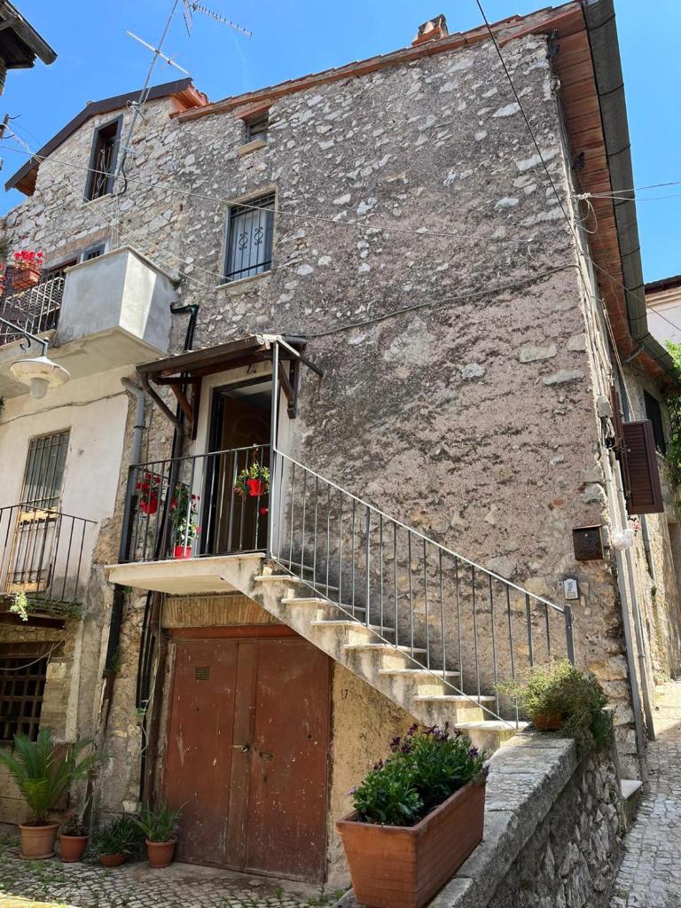 Dai Dico La pace nel borgo 5