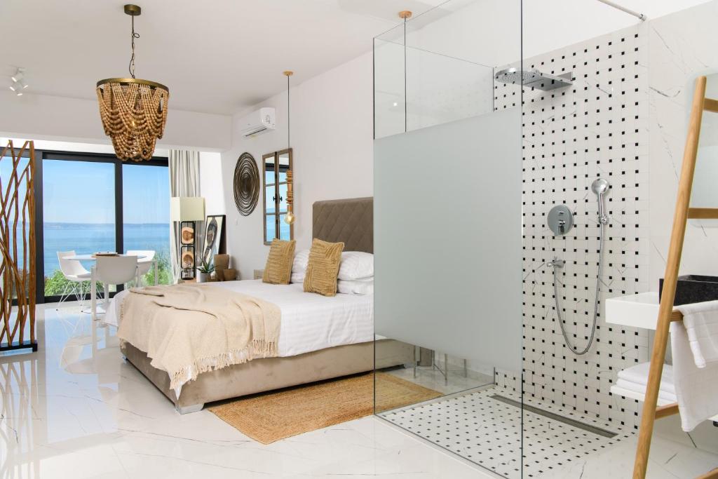 Gallery Luxury Suites & Rooms-Only Adults 6