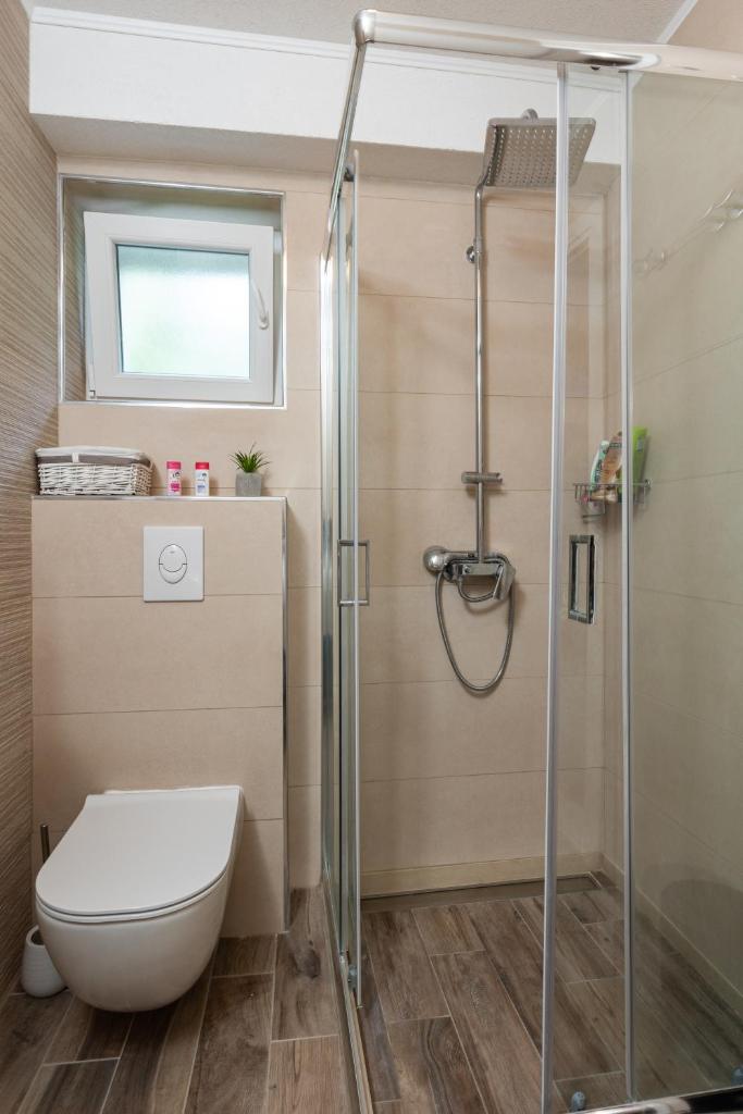 PERLA - small comfy house with the terrace 3