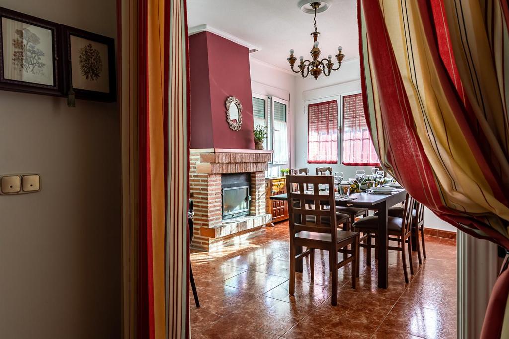 Entreacebedas rural&vacaciones, alojamientos con jardín PRIVADO, barbacoa y chimeneas 3