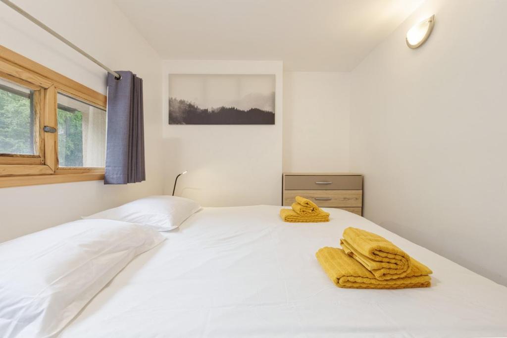 Photo de la galerie de l'établissement Grand Roc C - Modern Apart 2BR Close to Grand Montets Lift - By Cozee Rentals, à Chamonix-Mont-Blanc