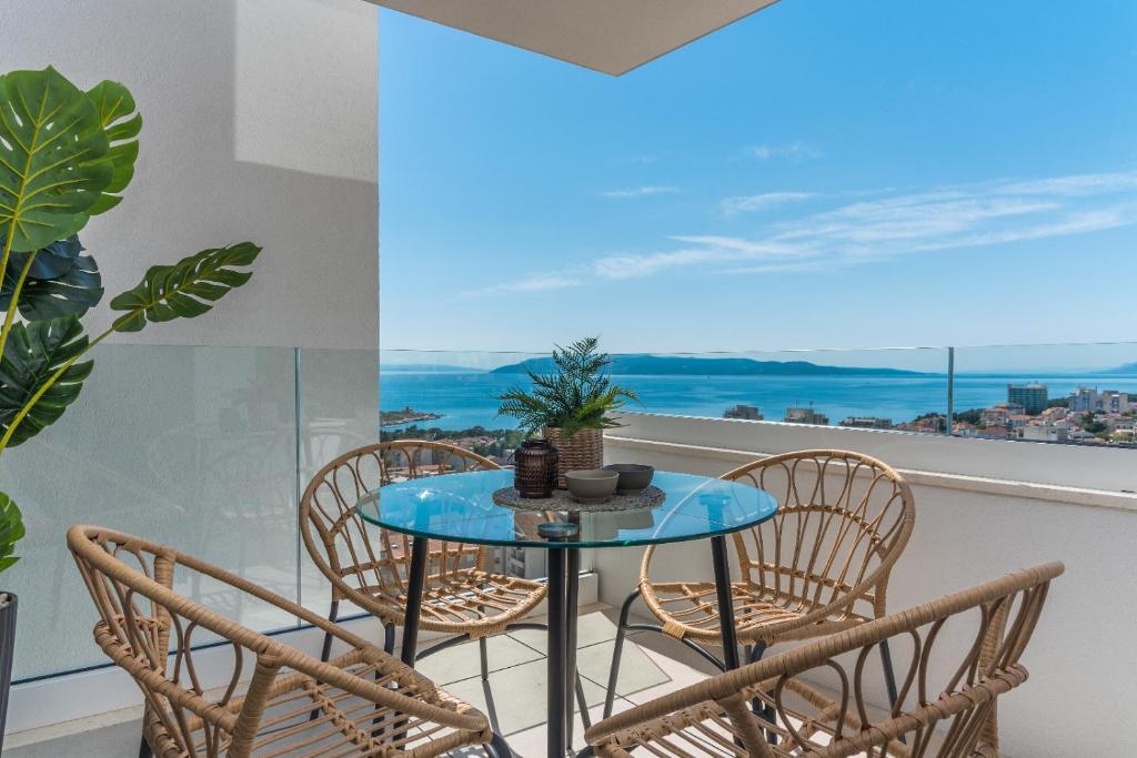 Luxury Apartment See to Sea-Sea&City view