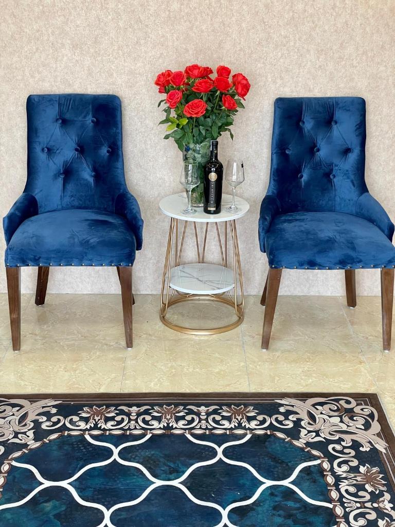 Royal Hotel 60 Nghi Tàm