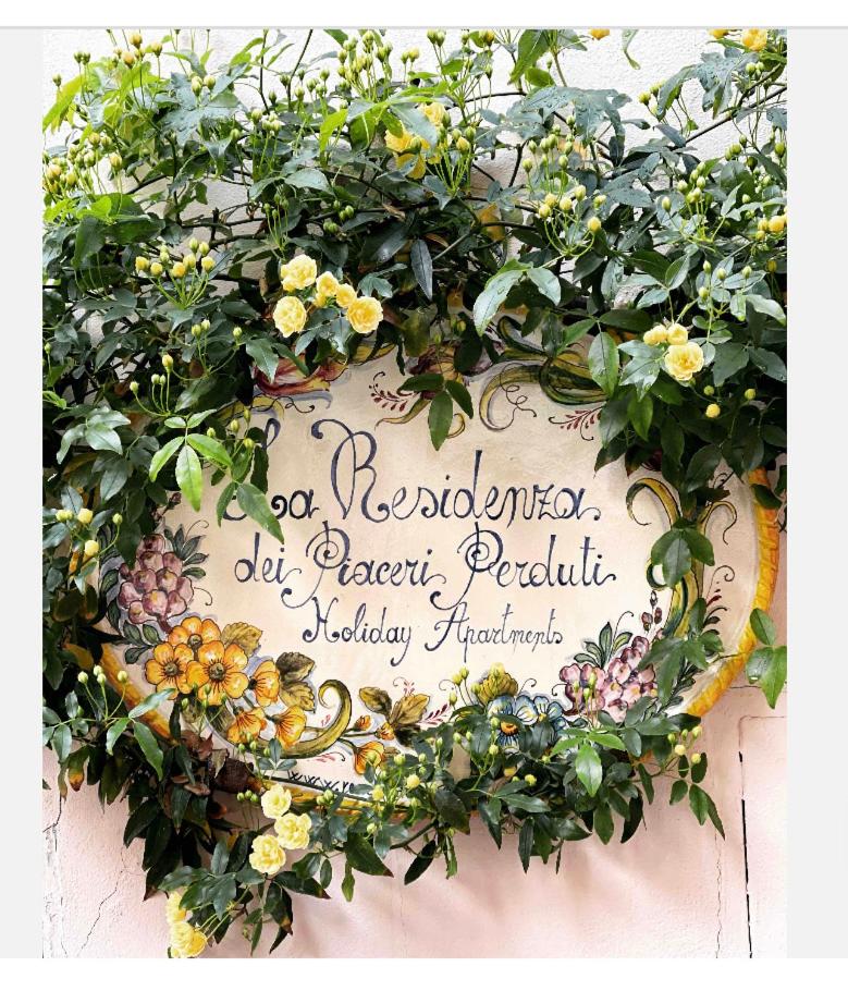 Residenza dei Piaceri Perduti-Rosa 6