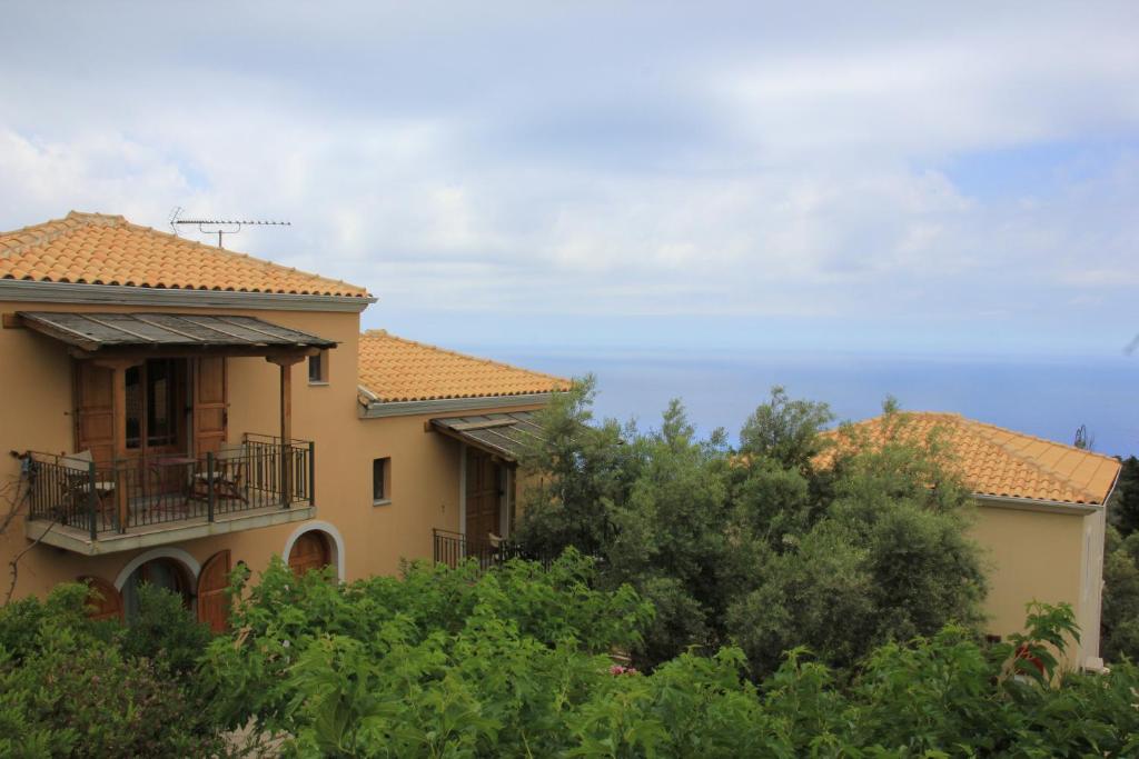 Διαμέρισμα 4 ατόμων-Cozy Family apartment close to the most beautiful beaches 5