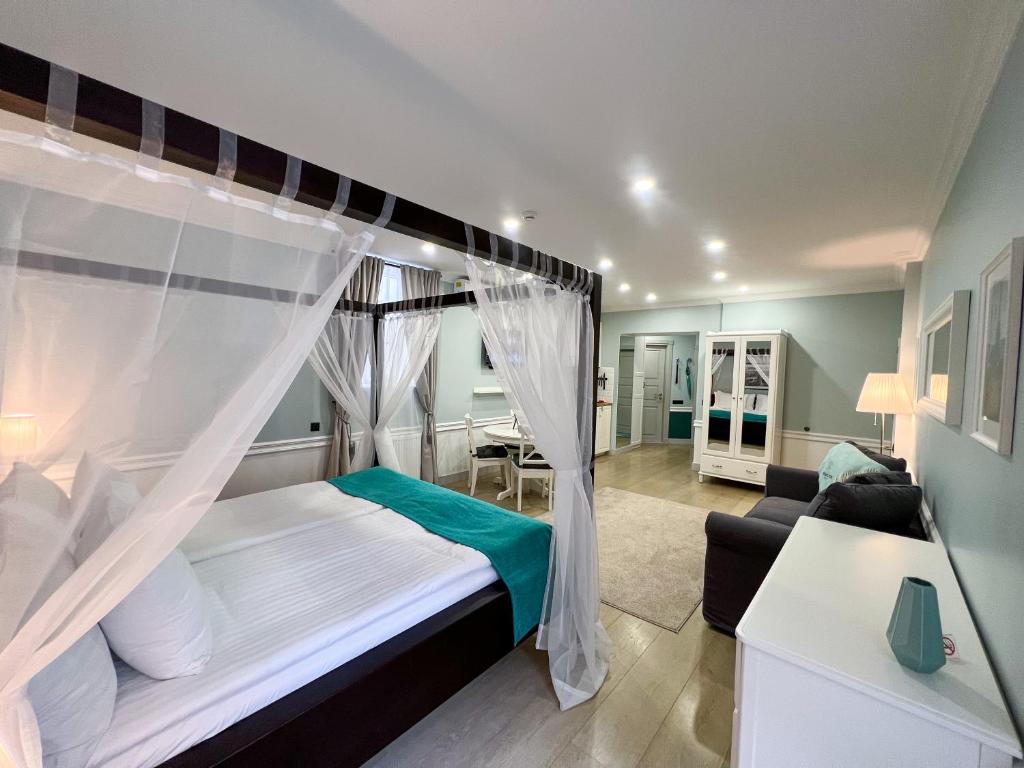 Revelton Suites Riga 7