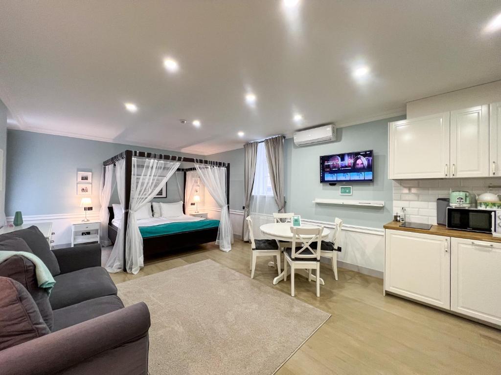 Revelton Suites Riga 8