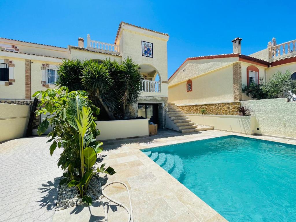 Casa Azure 4