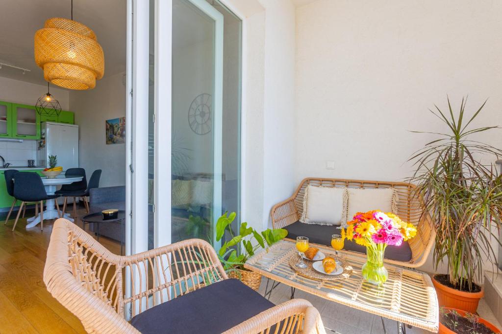 Allora apartment with panoramic sea view 4