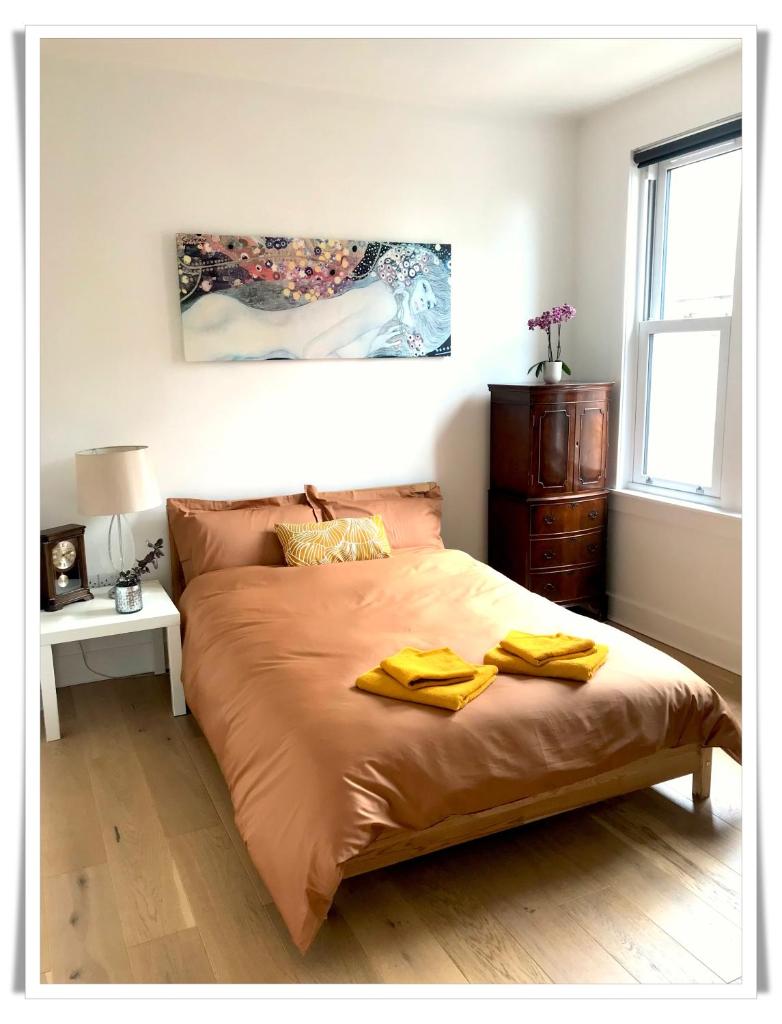 Spacious and modern 2 bedroom flat near the City Centre 7