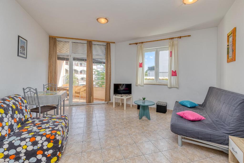 Sunrise Apartments 5