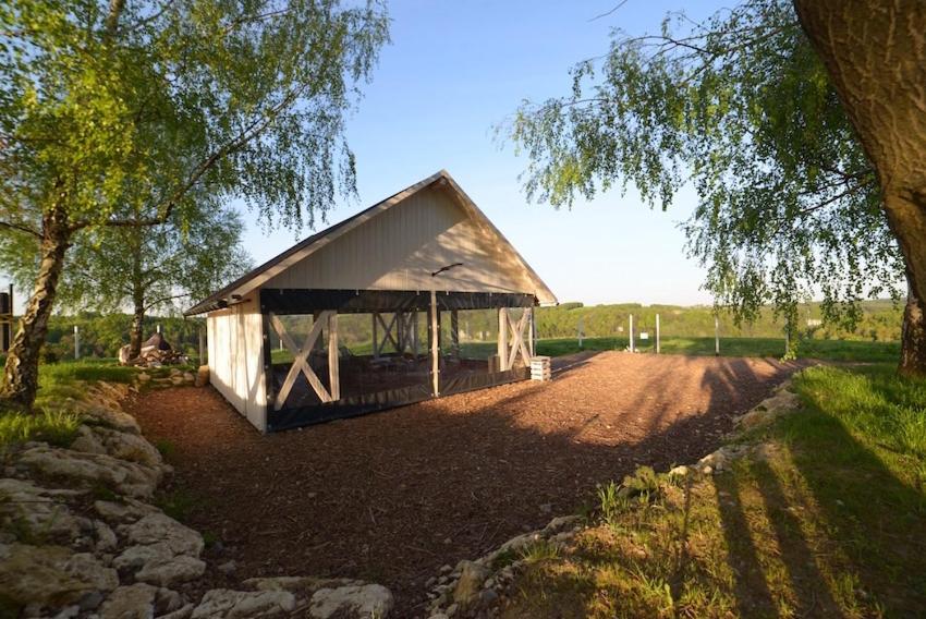 JURA GLAMP luksusowe całoroczne domki na wyłączność KOPUŁY IGLOO taras ogród 6