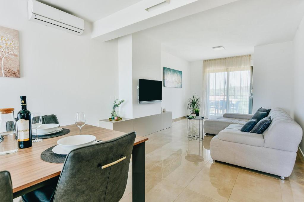 Apart Residence Rudan 2 6