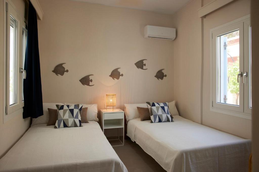 Spiliada Private House Batsi 2