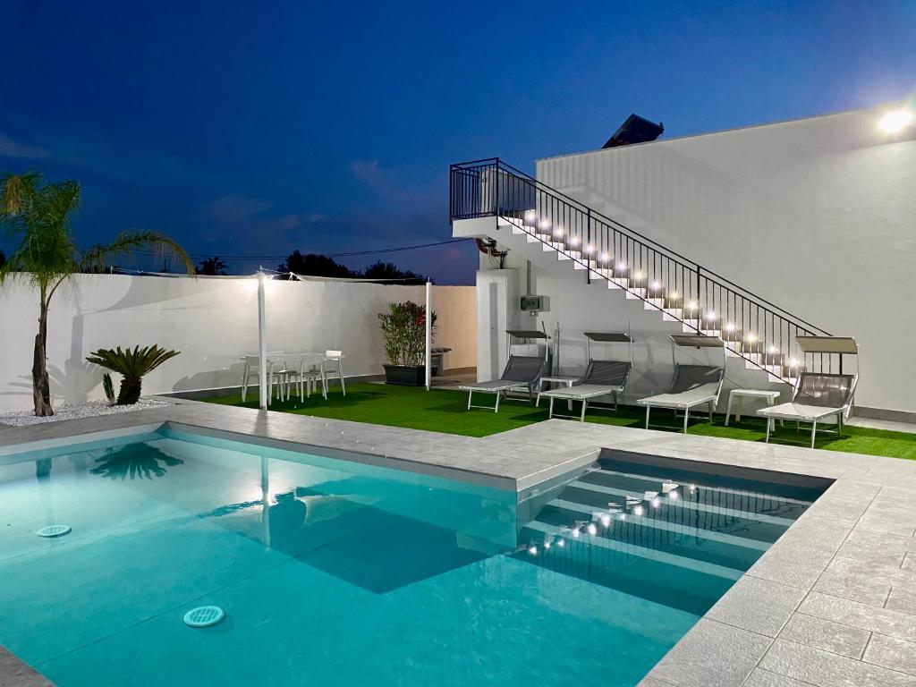 Photo de la galerie de l'établissement Katy's Holiday House, Private Villa and Pool, à Terrasini