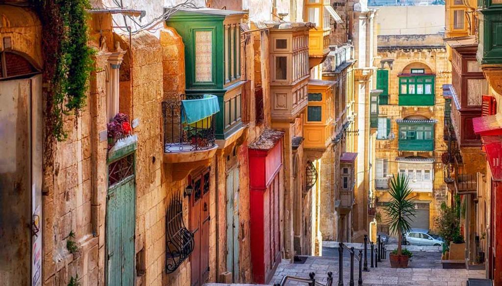 Stylish 2BR Apt in Valletta by Buena Vista 7