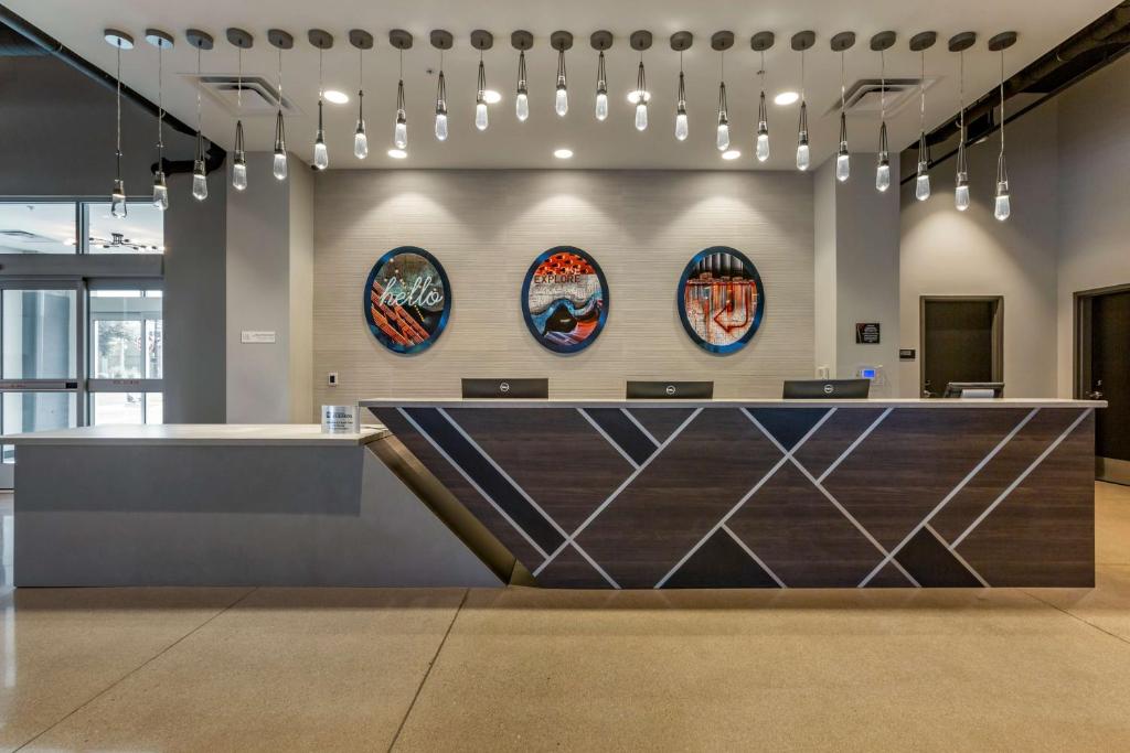 Vīb Hotel by Best Western Phoenix - Tempe Image